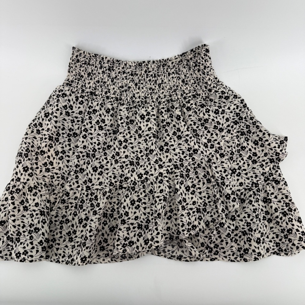 Altar'd State Floral‎ Smocked Waist Ruffle Mini Skirt Cream Black Small